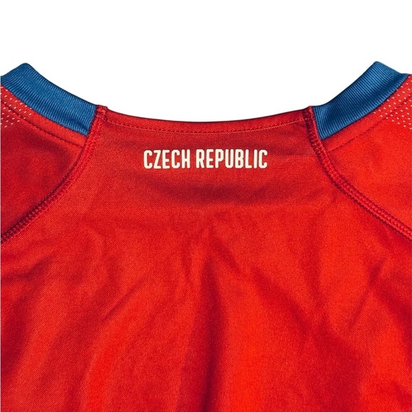 2018-19 Puma Czechia National Home Football Jersey Size: M - Picture 10 of 10